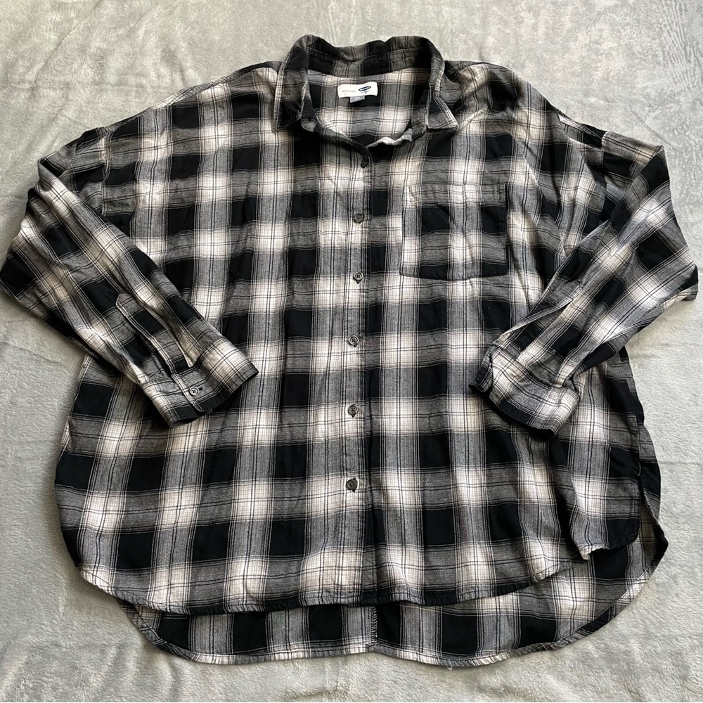 Old Navy Shirt XXL 2X Womens Boyfriend Lightweight Flannel Plaid Black‎ White
